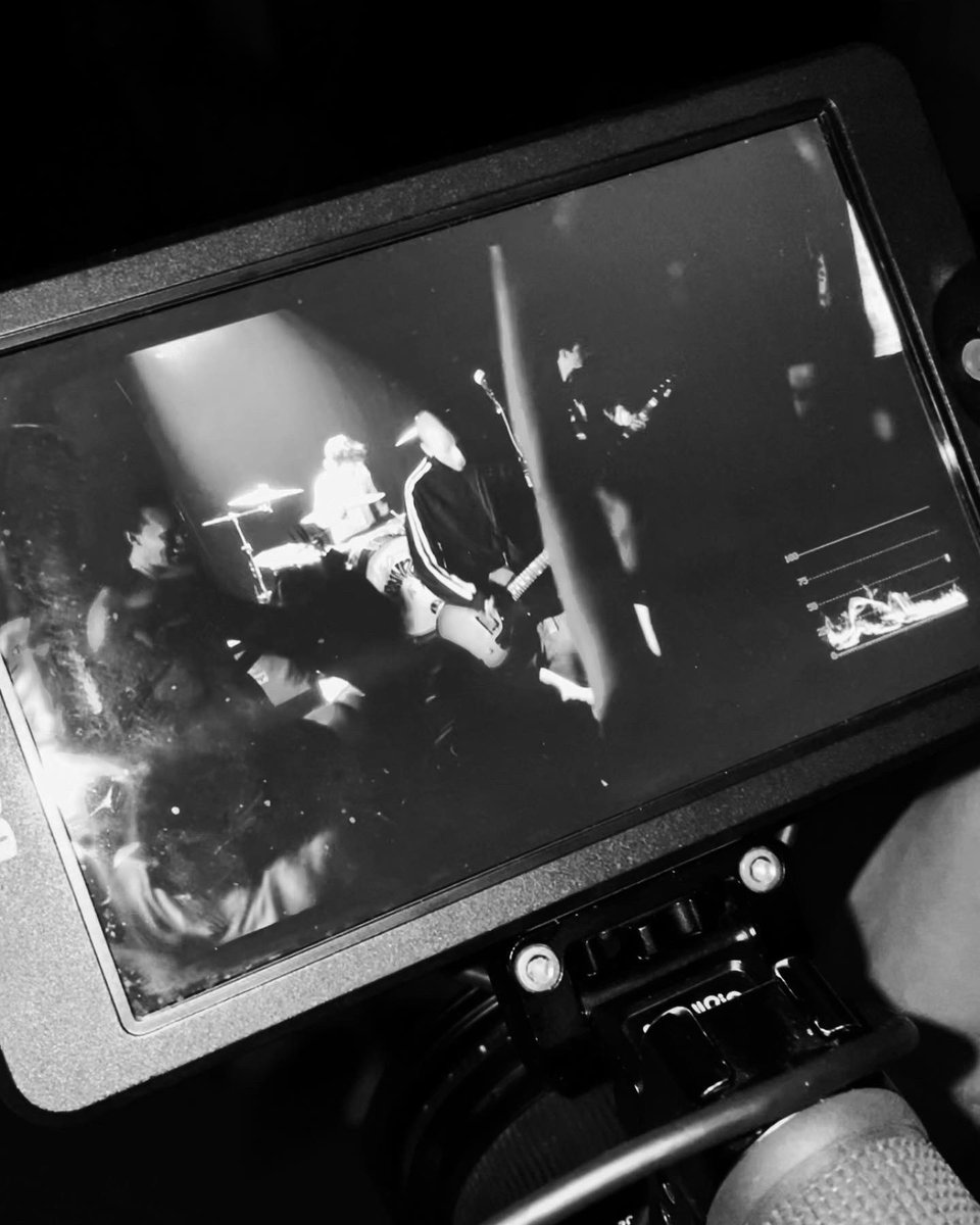 sunrosejaxon's tweet photo. Cannonball  🎥 https://t.co/t6cAfWPDFy