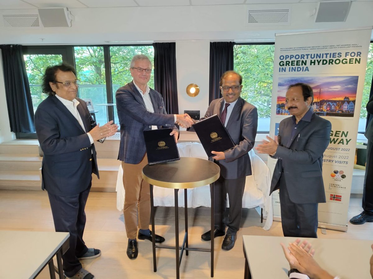 rvasisht's tweet photo. At the international climate summit in #Bergen #Norway where the theme is "Opportunities for #GreenHydrogen in #India" #Greenstat signed an MoU with @NayaraEnergy this week. @Karenlandmark @STURLE2010 https://t.co/8aAlCa3ciI
