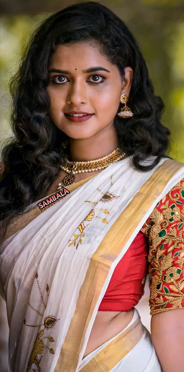 Kerala Wedding makeup. Visit us at www.imagebeautyparlour.com for more  informat… | Bridal hairstyle indian wedding, Indian bridal fashion, Indian  bridal hairstyles