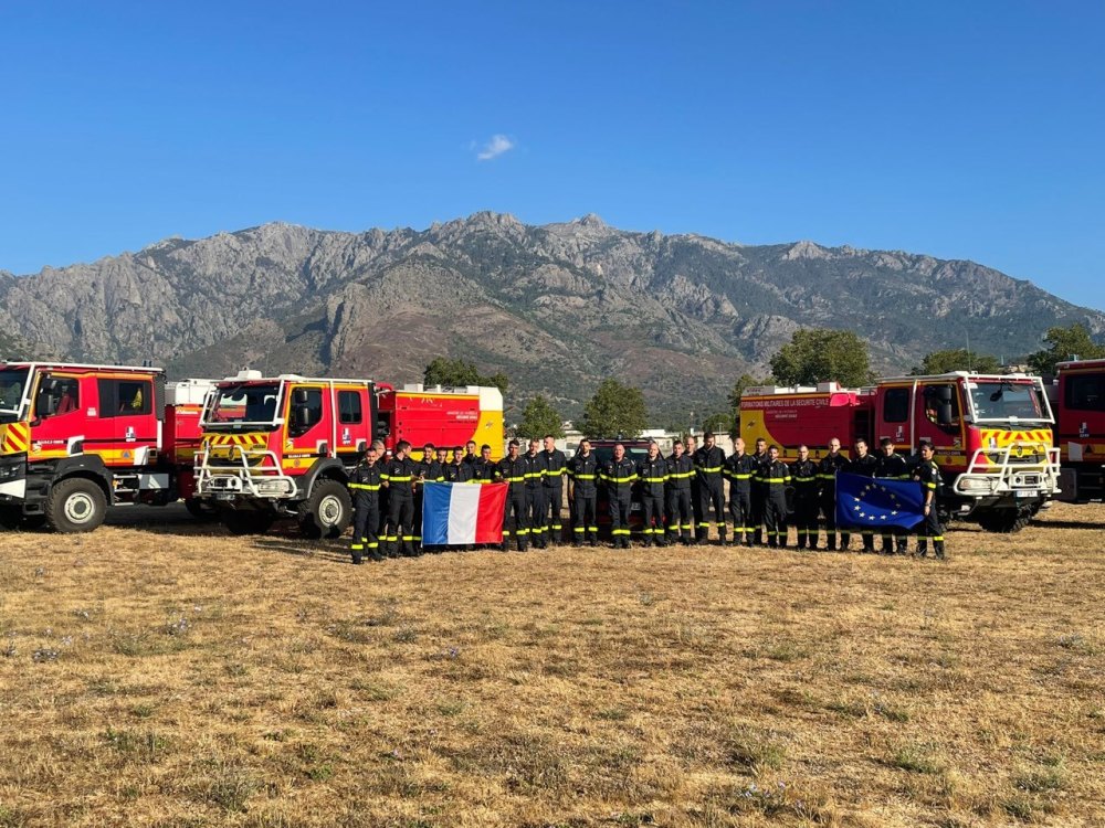 Des pompiers de l'UIISC 5 🇫🇷 de Corte en renfort en #Grèce 🇬🇷
corsematin.com/articles/des-p…