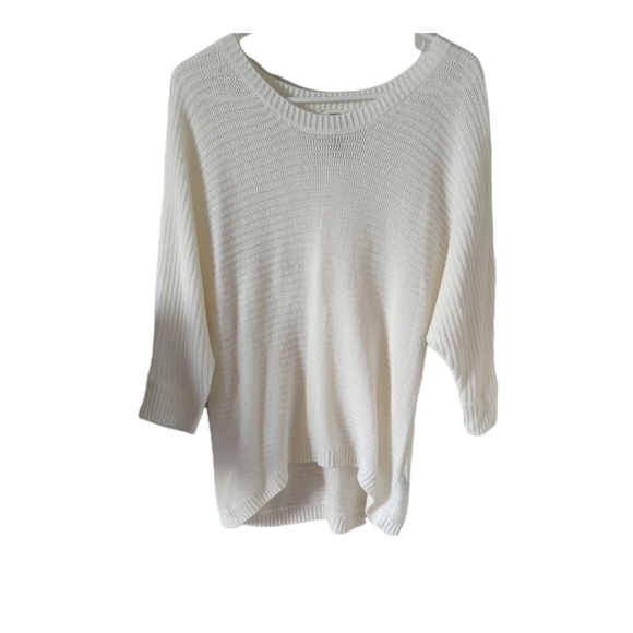 Revivalstreetb1's tweet photo. So good I had to share! Check out all the items I'm loving on @Poshmarkapp #poshmark #fashion #style #shopmycloset #misia #hyfve: https://t.co/8nOz77XdkK https://t.co/zgEW0ZE0Ip