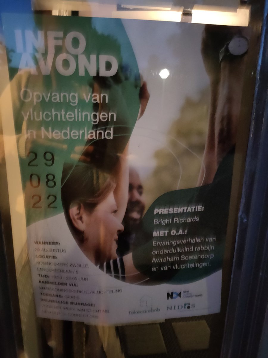 BrendaBrouwer's tweet photo. Gisteren in de Koningskerk geïnspireerd door mensen die gevluchte mensen thuis opvangen. Ik met mn gebruikelijke licht ongemakkelijke gevoel in de kerk, luisterend naar de ongemakken van mensen als ze in een vreemde cultuur komen. Respect! Voor de mensen in de kerk én de gasten! https://t.co/WwePdCl7Xn