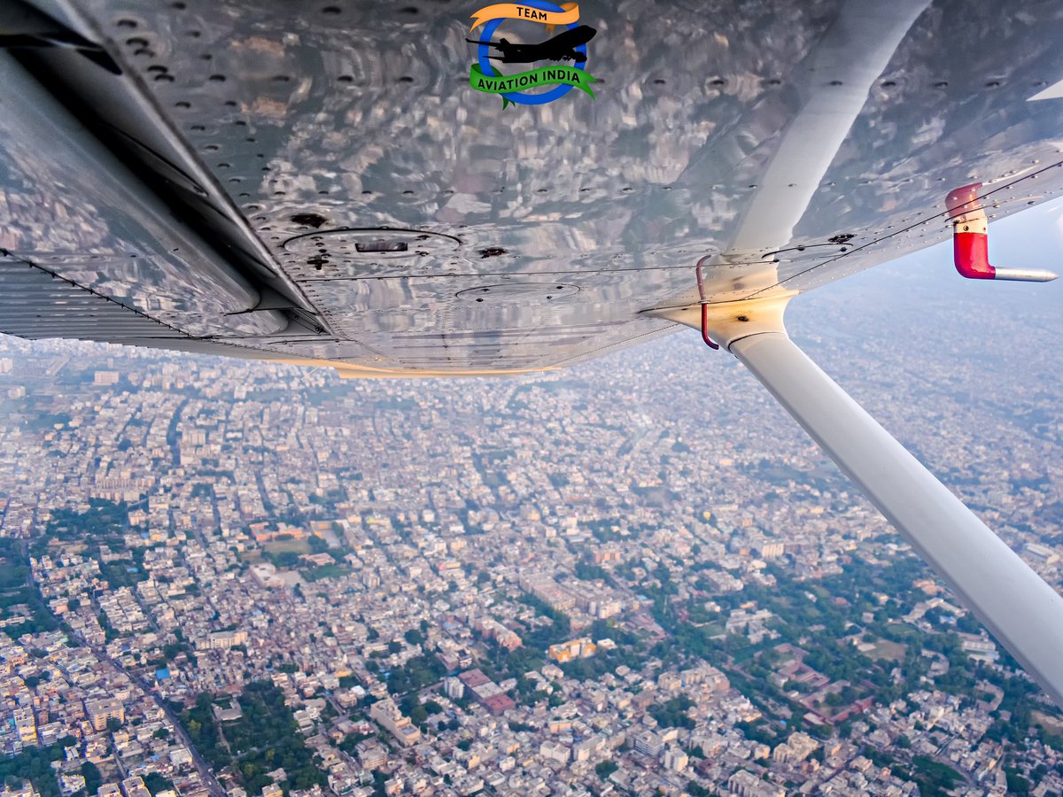 TeamAvIndia's tweet photo. Do you love Aviation?!
Follow us for more creative and latest content from India 🇮🇳✈️❤️

(In the frame is Cessna C172) 

#TeamAviationIndia #Aviation #Updates #Photography #SocialMedia https://t.co/iCM9brasrF