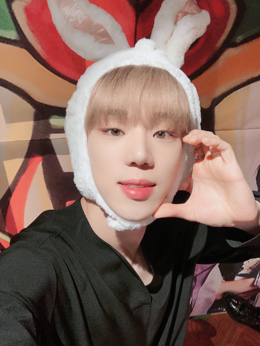 s2hyoon's tweet photo. president of rabbit crew kim byeongkwan 🐰
#누가봐도_토끼 #김병관 #팬투 @official_ACE7 https://t.co/q3rxBPCWEg