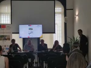 Shui_eu's tweet photo. SHui Final meeting with stakeholders in Brussels

The SHui project  team meat for one last time on  July 2022 in Brussels to ensure our meeting was available to our EU project Officer. 

Read the report &amp; watch the recording here: https://t.co/wp9sMXimRv https://t.co/xqTCdPJbrs