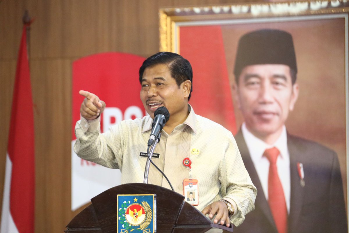 Sekjen Kemendagri Sebut Pejabat Eselon II Harus Miliki Jiwa Kepemimpinan Strategis - tandaseru.id/2022/08/30/sek…