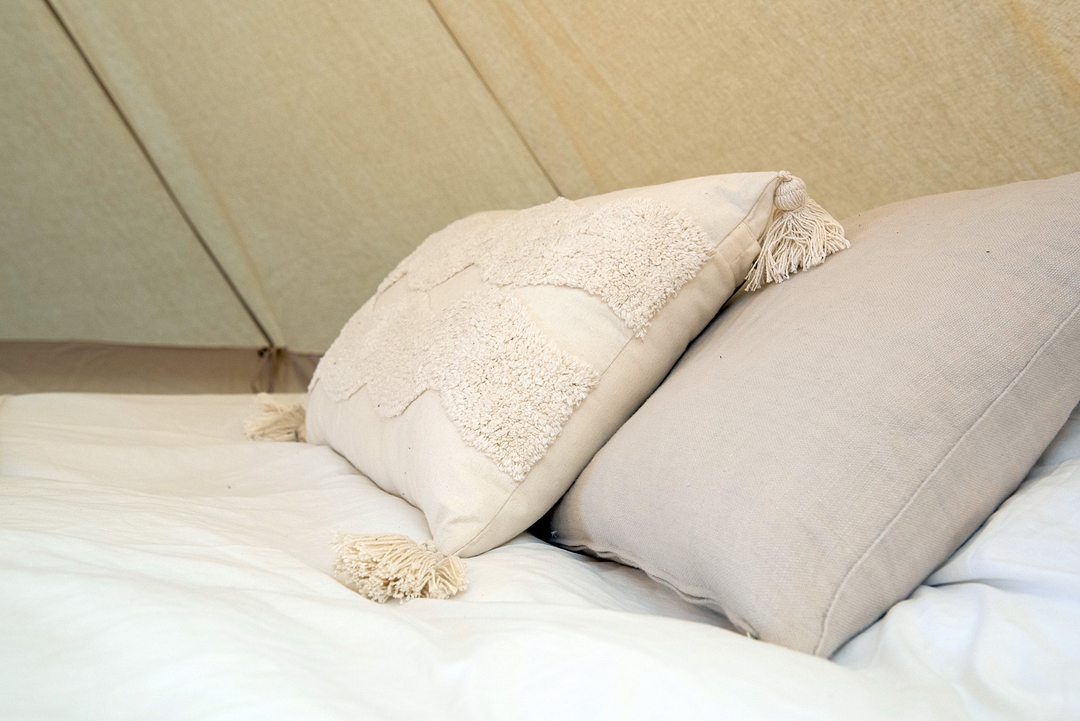 Get off grid and escape to our glampsite and camp in comfort under the stars! 💫  

#ashbourne #peakdistrict #derby #thingstodointhepeaks #peakdistrictcamping #glamping #peakdistrictglamping #glampsite #peakdistrictthingstodo #airbandb #pitchup #vrbo #datenight #glamping #love