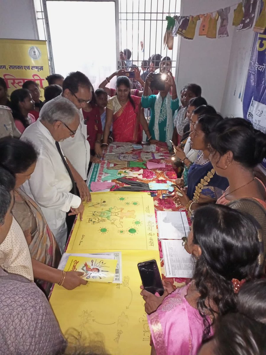 Tejaswini_Jh's tweet photo. Showcase of initiatives &amp; good practices by Tejaswini Club members during Exibition cum awareness program organised by District Legal services Authority (DLSA),Godda.

#tejaswiniclub #tejaswinijharkhand 
#womenEmpowerment
#PadBank #EconomicIniciativeActivity https://t.co/6nfkgxrU7n