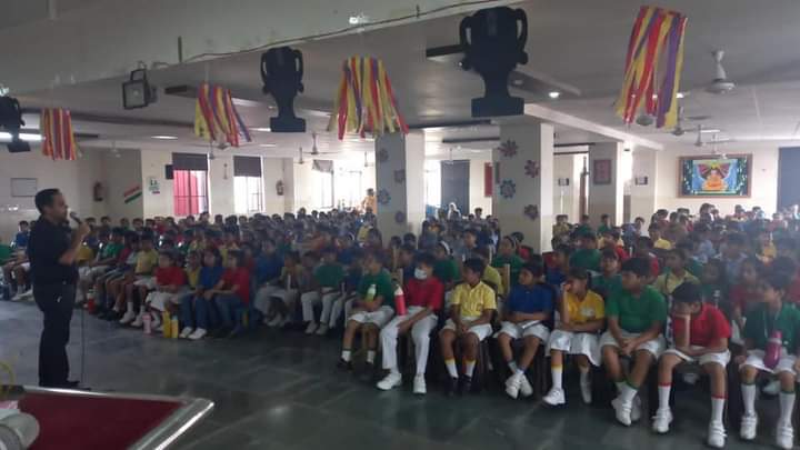 IPSPV's tweet photo. To reduce the perpetuation of gender inequality (SDG Goal-5) the school organised a skilfully designed workshop which introduced our children to the concept of gender equality and uplifting the lives of young women in the community.
@go2pj @IprmGrp @dpradhanbjp @Act4SDGsWithIGI https://t.co/edWd5tsxa8