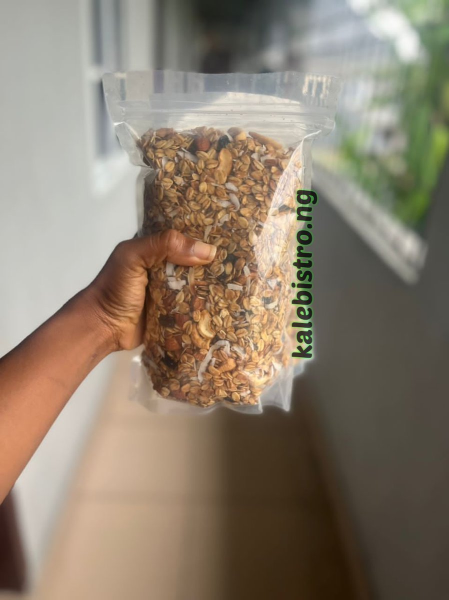 KaleBistro's tweet photo. It’s a granola kinda day and we are loving it. You oat 😋 to try this!
Granola 600g #3000
Parfait 1500/1800
Smoothie and Juice starting from 1000
All available 
Order before 5pm for next morning delivery and before 9am for noon delivery. WhatsApp 09030792545.
#phctwittercommunity https://t.co/Pk3inYLIzg