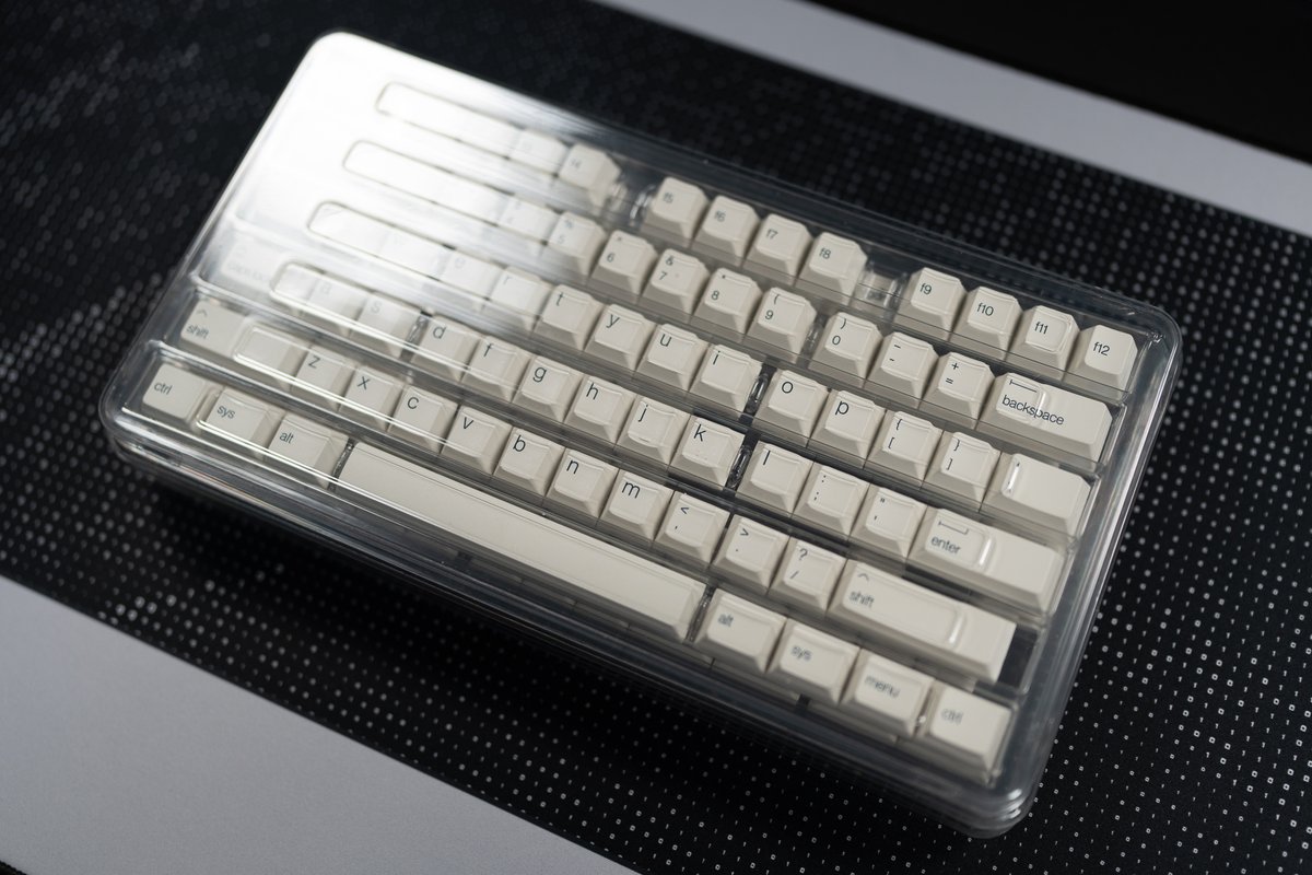 fzoi77's tweet photo. ★ブログ追記
「ePBT Less But Better」を追加しました
https://t.co/itCgGeDsTP

#ePBT #LessButBetter #CannonKeys #keycaps #keyboard https://t.co/DoYZQdarar