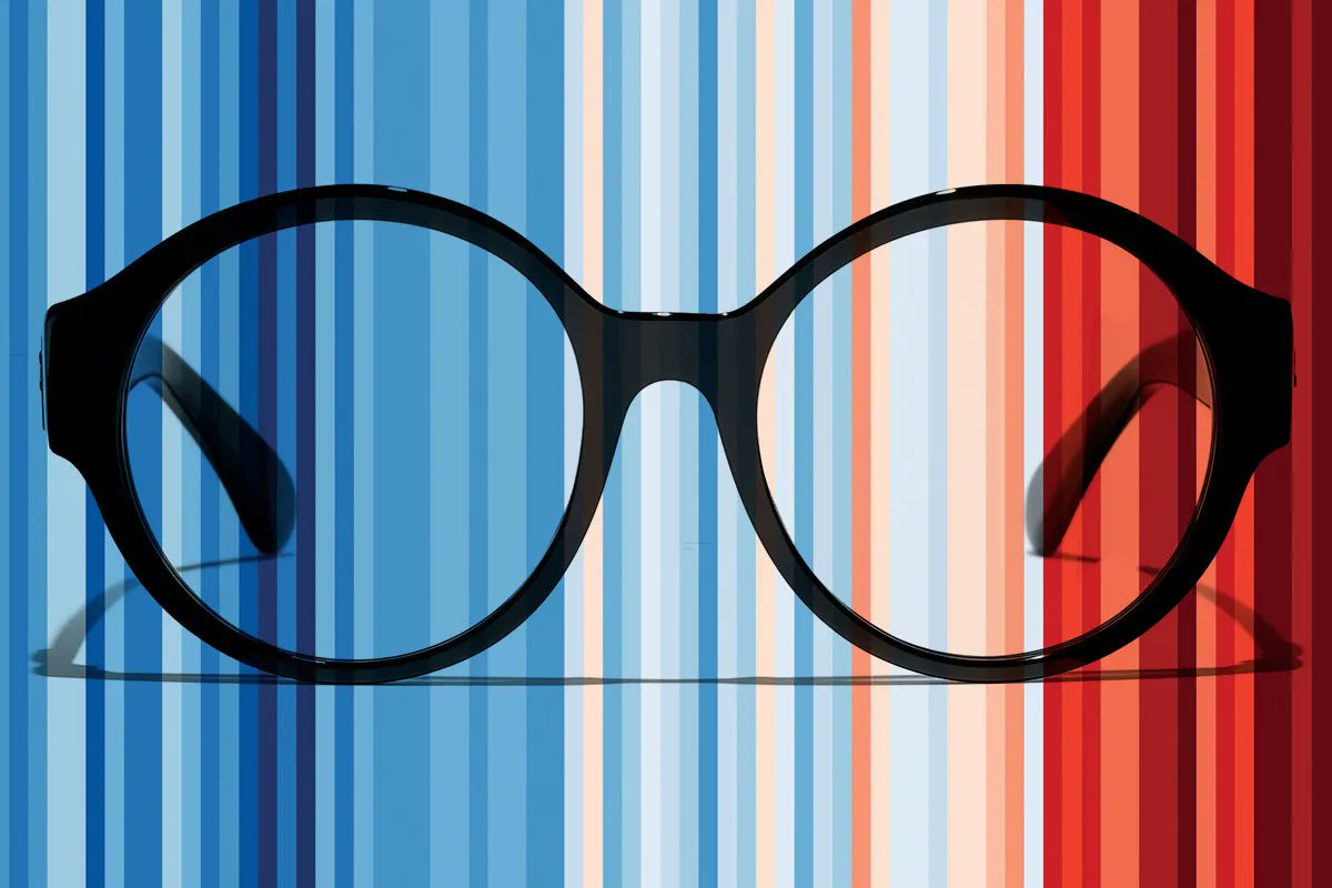 dresscodeshirts's tweet image. To have our shirts playing an important role within the University of Cambridge Institute of Sustainability Leadership programme is just amazing. Thank you to all of the team @BAS_News 

#ShowYourStripes #Climate #ClimateCode #sustainablefashion #WarmingStripes