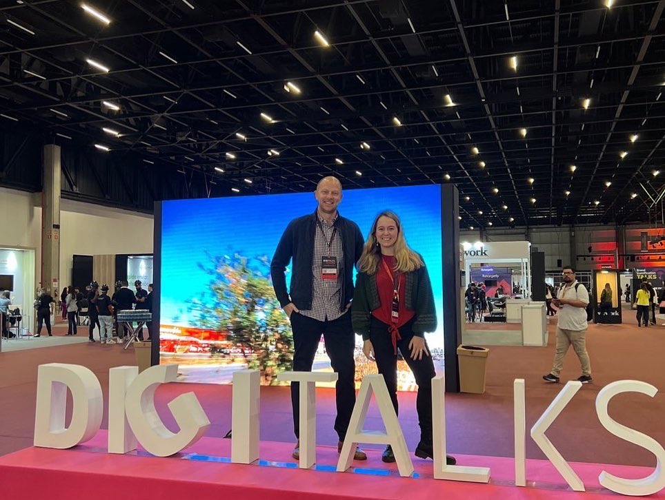 SHAREitBusiness's tweet photo. Thank you everyone who met us at Digitalks in São Paulo last week!

Deborah Urbach Malheiro, Sales Lead for Latam at SHAREit had a super insightful talk about the expansion of Asian E-commerce in Brazil and how SHAREit is creating a growth infrastructure for e-commerce brands. https://t.co/NxGQ8N29R4