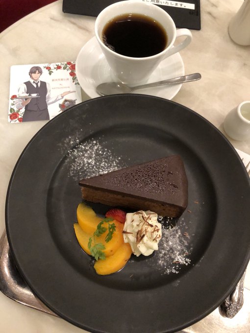 潜入先のトルテ食べてきた!!そしてコーヒーおいしかった〜╰(*'︶`*)╯シンプルな見た目だけど手間かけて丁寧に作られてる感じ、すごく…トルテ… 
