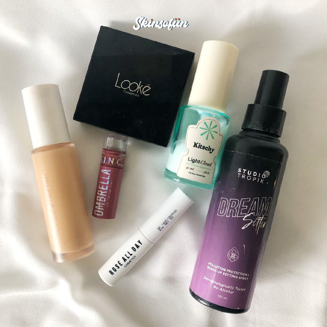 skinsofun's tweet photo. Tutorial With Video - Makeup Simple Pakai Product Local!

Mumpung lagia ada payday sale, aku mau rekomend product2 diskon yg worth the price 👌🏼 #BELIDIMSBB @msbb_id https://t.co/GMkkIkoRSM