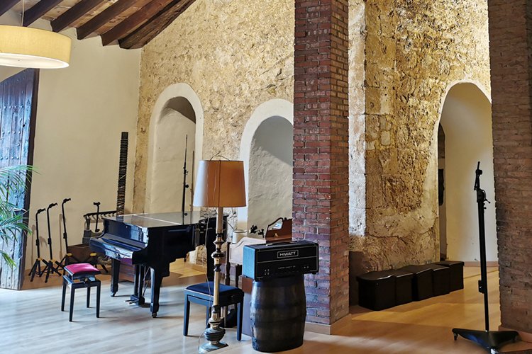🗣️La Casamurada amplía su arsenal discográfico con los monitores Genelec 'The Ones'

✅Ha ampliado sus capacidades de monitorización con un par de monitores coaxiales de tres vías The Ones 8361.

<a href="/Genelec/">genelec</a> <a href="/lacasamurada/">La Casamurada</a>  

Más información⬇️
ispmusica.com/tecnologia-mus…