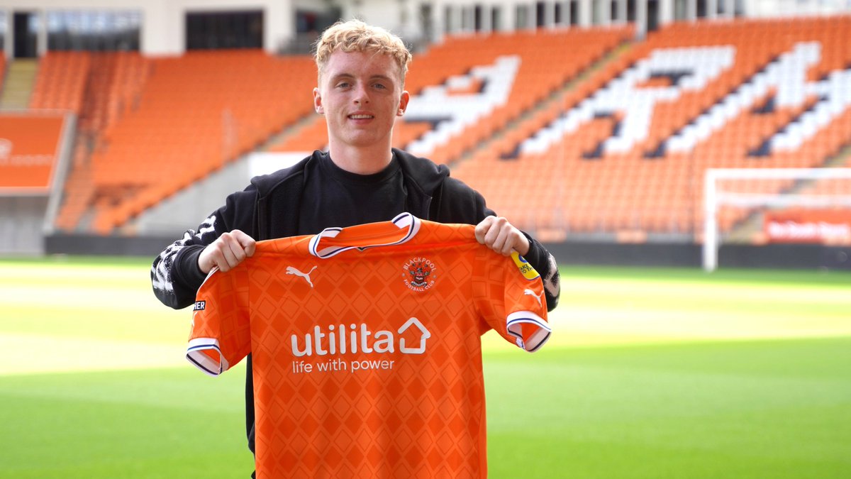 BlackpoolFC's tweet photo. Owen Moffat completes move from @CelticFC
The winger will initially link up with the Seasiders' Development Squad.
https://t.co/XJlqkQYhaG https://t.co/mJTSruWZ2s