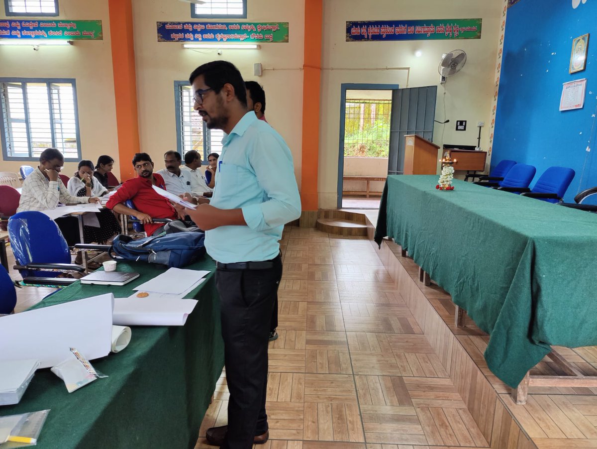 ZP_Chikmagalur's tweet photo. Village Sanitation Plan - VSP Training at Sringeri taluk. 
#RDPR
 #SBMG #SLWM #ODFS #ODFPlus https://t.co/j0B0rJzs7r
