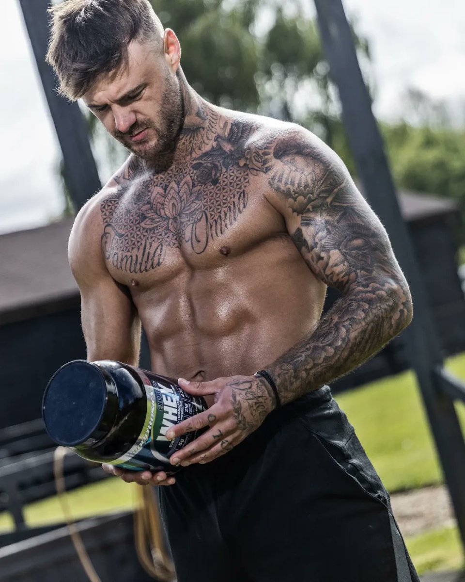 BoditronicsLTD's tweet photo. Express Whey is the ideal choice for those looking for a great all-around  protein supplement due to its unique blend of ingredients, careful manufacture, and fantastic tasting flavours. 

* 21g of Protein per serving
*  10 amazing tasting flavours
* High-quality  ingredients https://t.co/p6d3oJ59xt