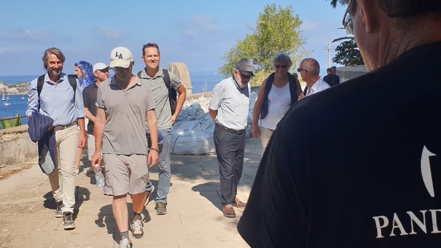 CisSantoStefano's tweet photo. NEWS 
La Commissaria Silvia Costa insieme alla delegazione degli europarlamentari sta effettuando una visita all ex carcere, per illustrare gli avanzamenti del progetto di recupero e dei lavori dell'ex carcere borbonico di Santo Stefano di Ventotene.
Info: https://t.co/3JgOM0SUwl https://t.co/xyt1UmE8ah