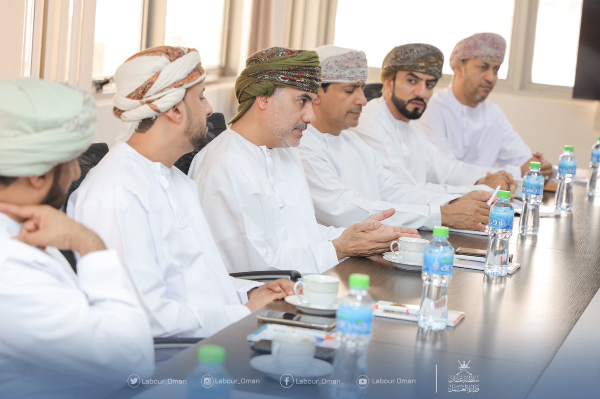 Labour_OMAN's tweet photo. #وزارة_العمل ممثلة بسعادة الشيخ نصر الحوسني وكيل الوزارة للعمل تنظم جلسات حوارية مع إدارات شركتي #صلالة_لخدمات_الموانئ و #أوكتال_للبلاستك وبحضور رئيس اتحاد عام عمال سلطنة عمان وممثلي النقابات العمالية بمحافظة ظفار وإدارات الشركات بمحافظة ظفار. https://t.co/6OP1eIAY6c