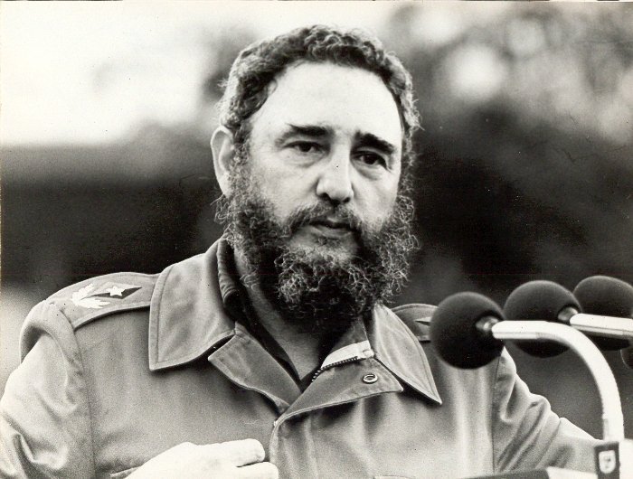 MMarreroCruz's tweet photo. #FidelPorSiempre: "Nosotros ya sabemos cuál es nuestro deber: fortalecernos, prepararnos, atrincherarnos, y elevar cada vez más nuestra bandera de ¡Patria o Muerte!, y elevar cada vez más nuestra consigna de ¡Venceremos!"
#Cuba 🇨🇺 https://t.co/peV1dV1gUJ