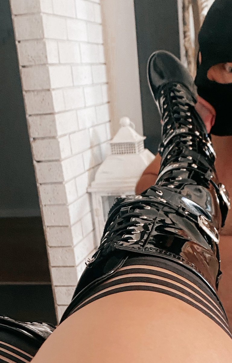 Misnatashascott's tweet photo. https://t.co/yB094Y1wp1

Lucky lil boot bïtch

#bootworship #FOOTFETİSH #footfetısh #pvcfetish #PVC #domme #femdom #footgoddess #DominantWoman #dominatrix #mistress #aussiedomme #aussiemistress https://t.co/r4prFXdhym