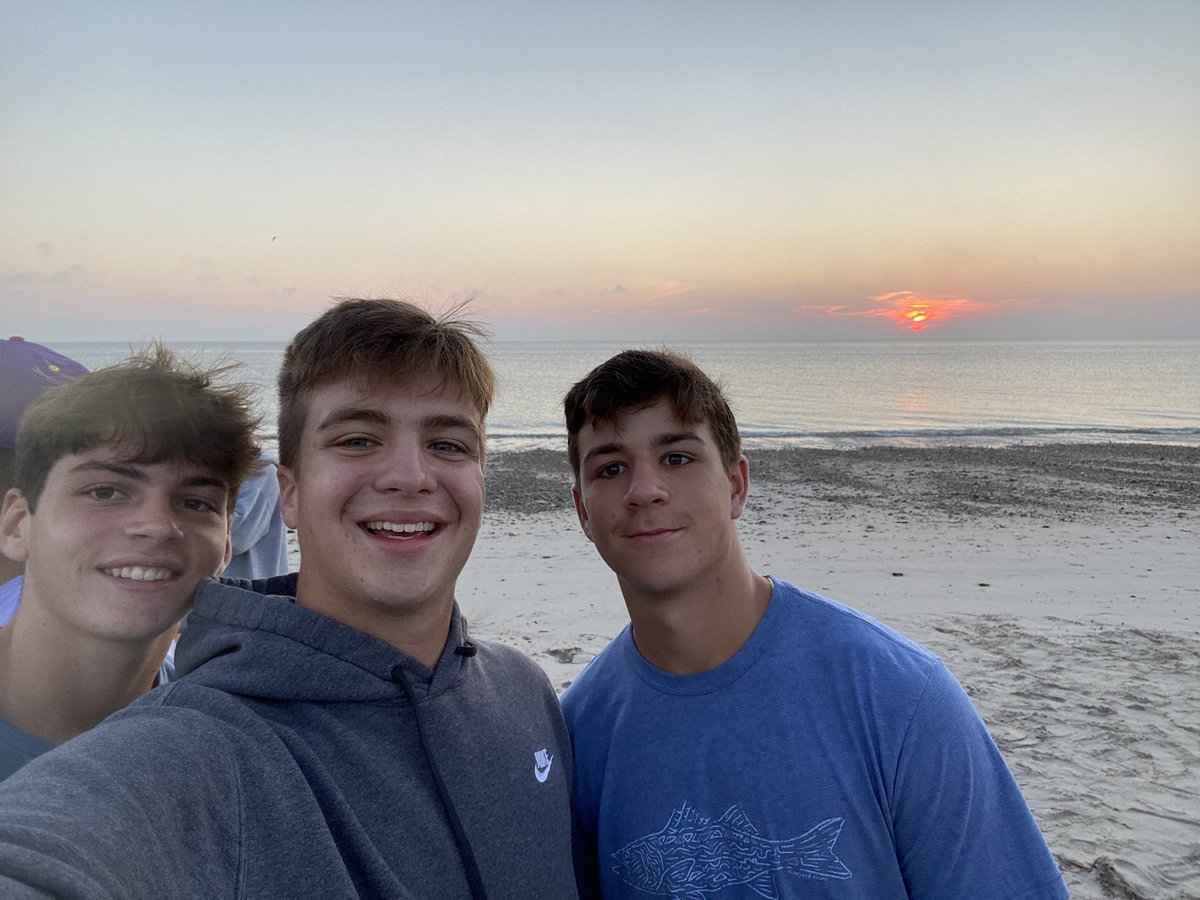 Such a good start to my senior year w the boys from 🦞! #4:45