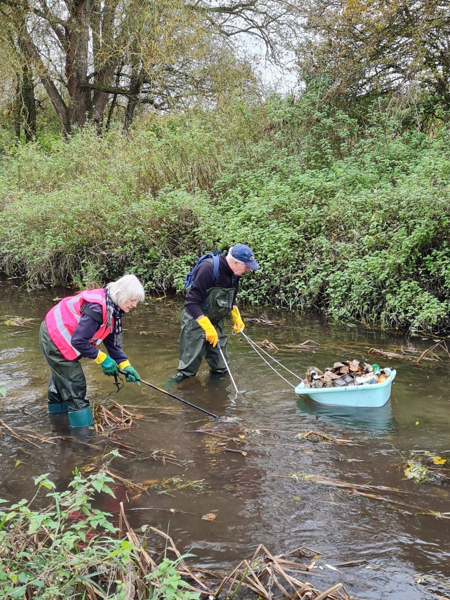 RiverHiz's tweet photo. Hello everyone, we are a small but growing group of volunteers who are dedicated to improving and maintaining the #riverhiz #chalkstream. https://t.co/eWltIeoUxX