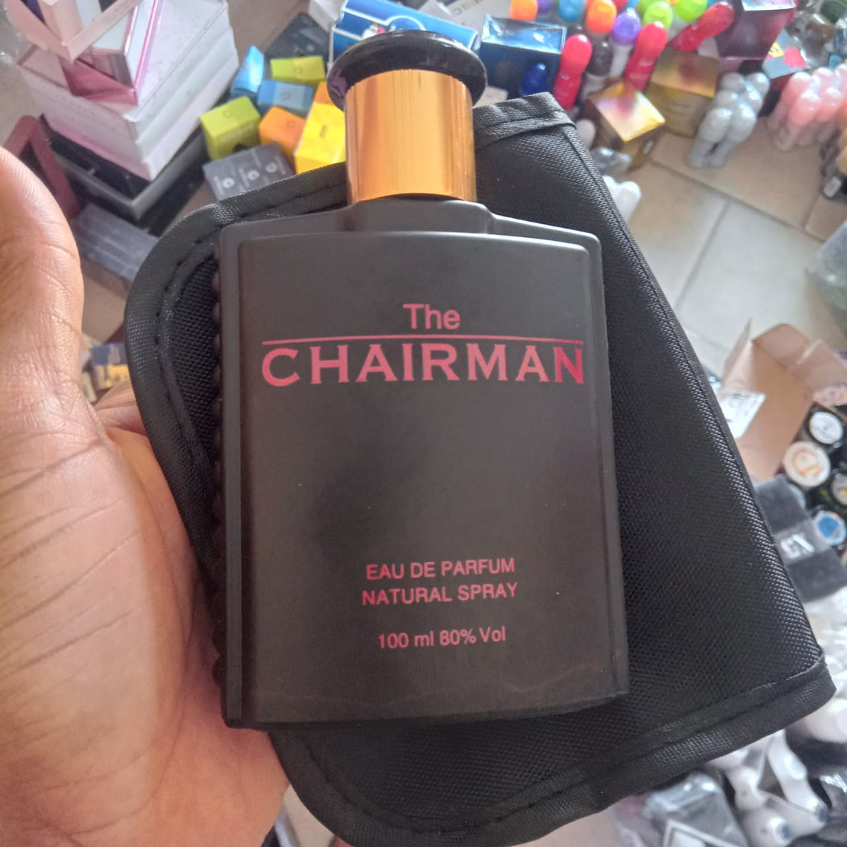 Kings_Perfumery's tweet photo. The Chairman EDP natural spray.

A perfume with class, that comes with a simple yet beautiful purse.

Price: ₦2,000
#perfumes #thechairmanperfume https://t.co/yuBXP2N2eI