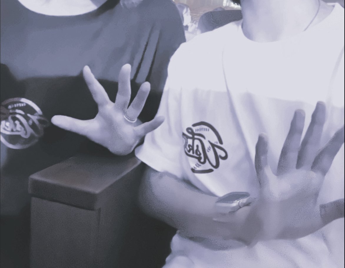 ___yusuke0418's tweet photo. Are 遊 Ready Go !08.27グランキューブ大阪

7月ぶりの遊助さん5列目から拝めた🫶🏻🫧
歌詞カード見ながら歌ってたのも
規制退場放送してくれたのも全部が尊い。

僕だけのlove story が生で聴けたのが
何よりのシアワセでした（；＿；）！

また次の大阪でね！♡"

🌻 @KamijiUsuke https://t.co/ZX1WLihu2S