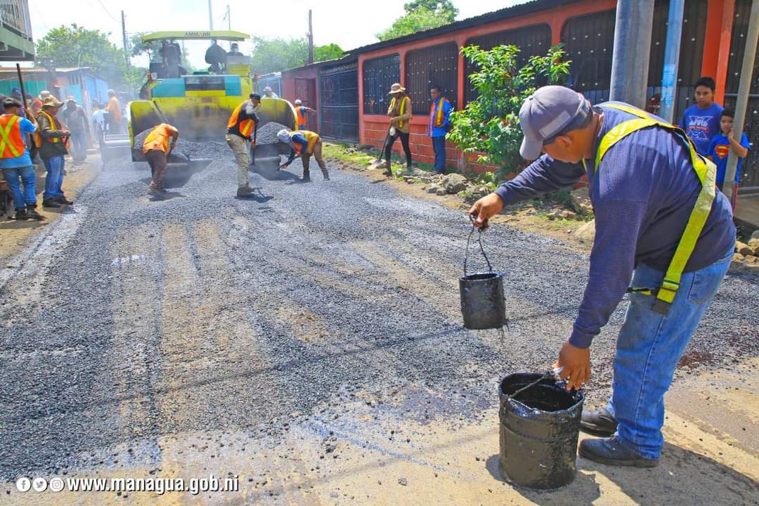 Managua 

Obras de mejoramiento vial en el barrio Waspán Norte del Distrito 6 avanza con satisfacción 
#UnidosEnVictorias 
#PatriaBenditayLibre