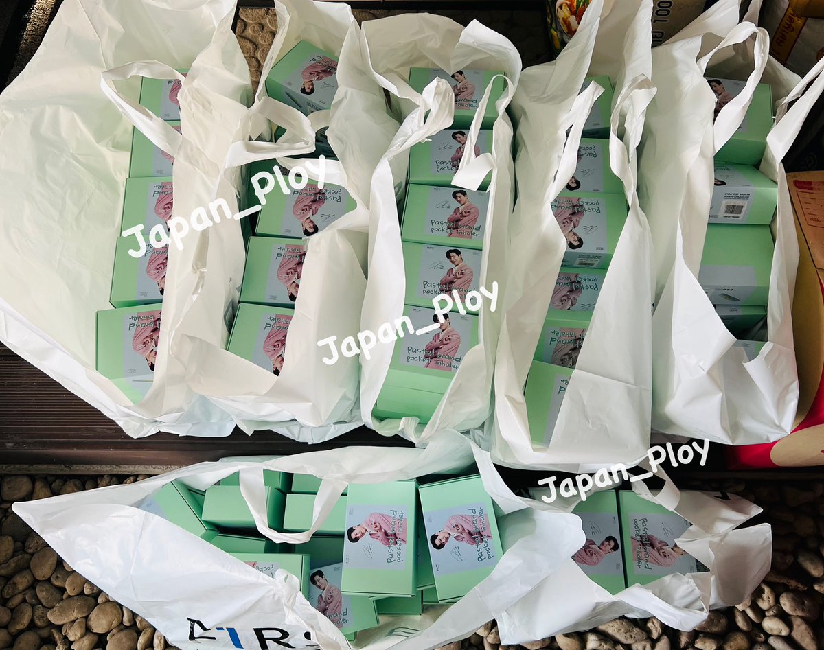 japan_ploy's tweet photo. ขออนุญาตขายยาดมกล่องเล็กล็อตสุดท้ายแล้วค่ะ  มี 100++ เลยค้าบ💗

💗ราคากล่องละ 140 รวมส่ง ได้ของตามรูปเลยค่ะ

📍ถ้าสั่ง 10 กล่องขึ้นแถมการ์ดกาชาปองครบชุด 1 เซ็ตค่ะ

สนใจสามารถกรอกฟอร์มได้เลยค่ะ หรือไม่สะดวก DM หาเราได้เลยค่า

💜 https://t.co/cSn5Te789D

#BamBam #ตลาดนัดเมนแบม https://t.co/dryuJYcNgF