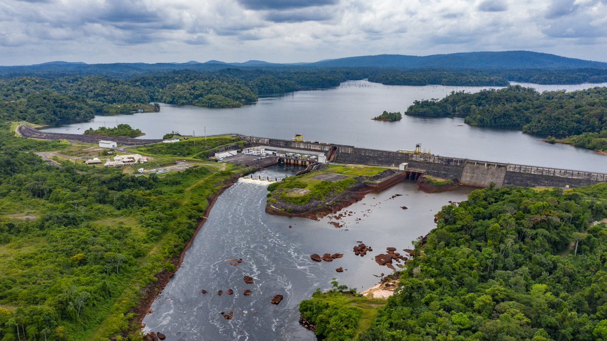 Agence97px's tweet photo. 📍Barrage de petit-saut, Guyane française.
📸 Aurelien Borie
#guyane #frenchguiana #hydroelectric #amazonia #electricite #edf #edfguyane https://t.co/wTLD7dUXJl
