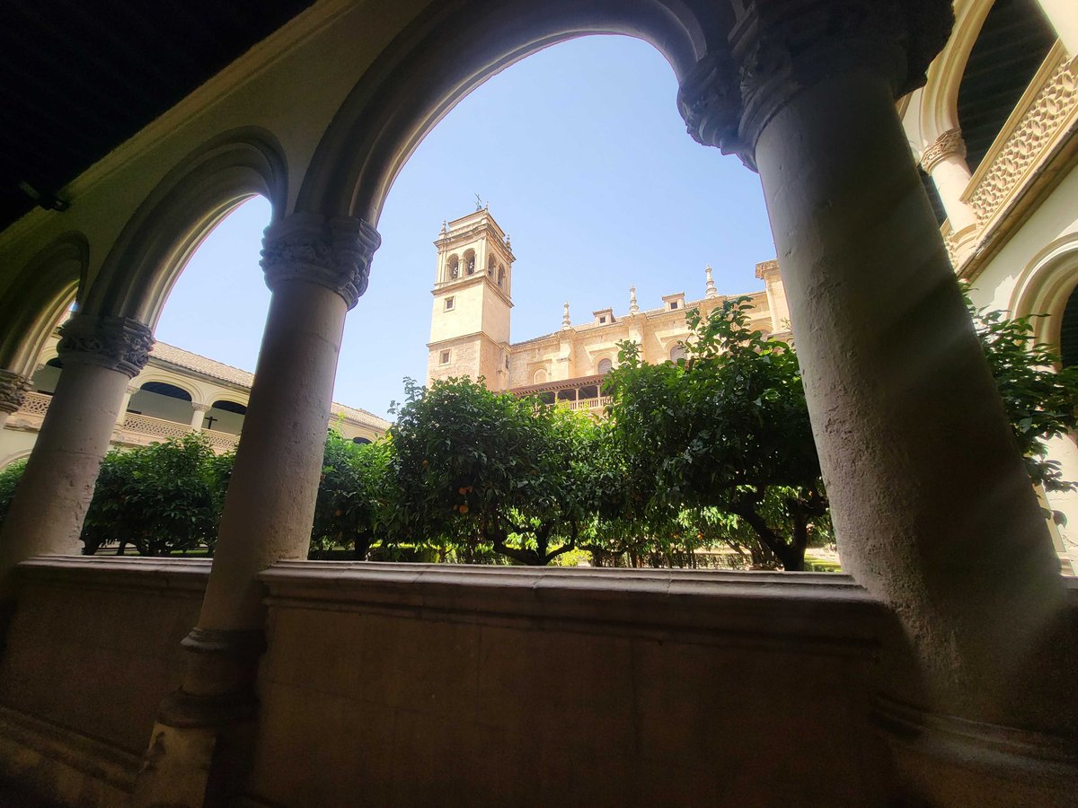 ClaritasGranada's tweet photo. El Real Monasterio de San jerónimo es uno e los lugares más interesantes y más bellos de Granada🥰 cuna del humanismo español, será de los lugares que más te sorprenderán. ¡Ven a conocerlo!

@PlanesGranada @turgranada

#claritasturismo #claritasgranada #granada https://t.co/4LyHQtfkCw