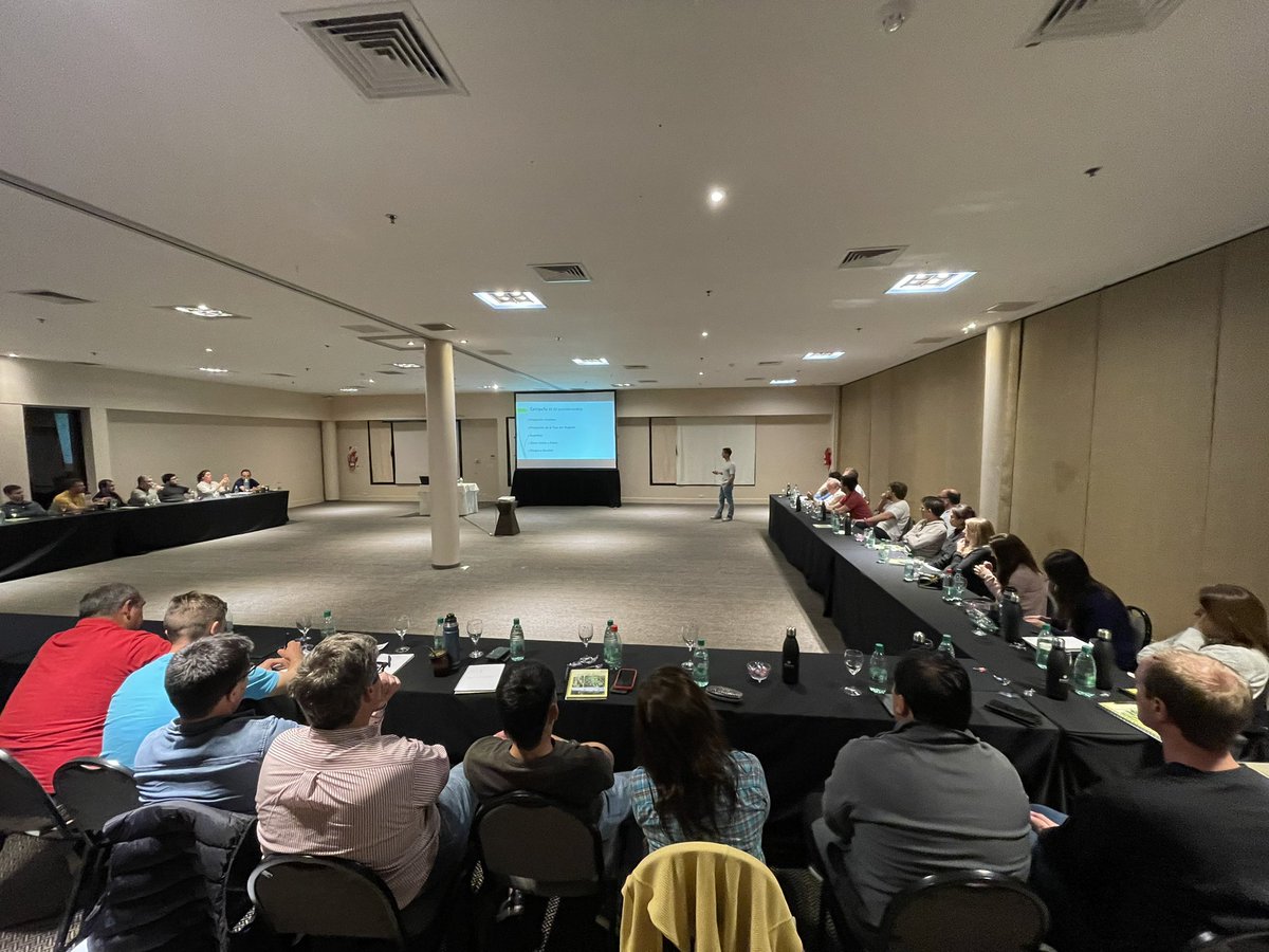 Arrancamos la Jornada de Planificación Anual con todos el equipo de la empresa! Día 1. Impresionante los logros de cada campaña, el crecimiento y profesionalismo de las personas y los equipos.