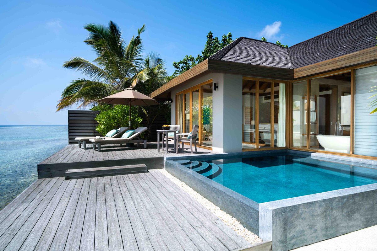 LinaraTravel's tweet photo. Anantara Veli Maldives Resort is an adult’s only romantic resort. Their private Ocean  Pool Bungalows have a spacious outdoor deck and a large pool! https://t.co/qsZXECDJxz