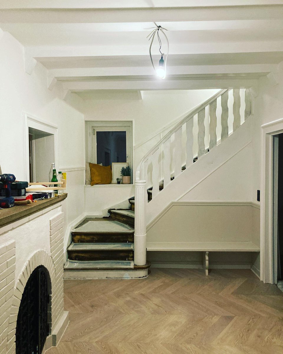 LightsyUK's tweet photo. What an incredible transformation 😍🌿💡(@lauter_n_s_choene_dinge on Instagram)
-
#homedecor #lightinginspiration #homeimprovement #renovation #ceilinglight https://t.co/btDquNjMbc