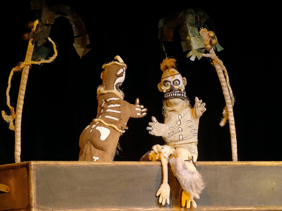 VDPVerband's tweet photo. Das Stück "Quacksalver" des Sofie Krog Teater aus Dänemark bei der 6. Deutschen Figurentheaterkonferenz in Northeim hat die Fachkollegen der UNIMA und vom Verband Deutscher Puppenspieler (VDP begeistert - frenetischer Jubel !Ein Ein hochamüsantes Stück. https://t.co/FUFTYDo3oE