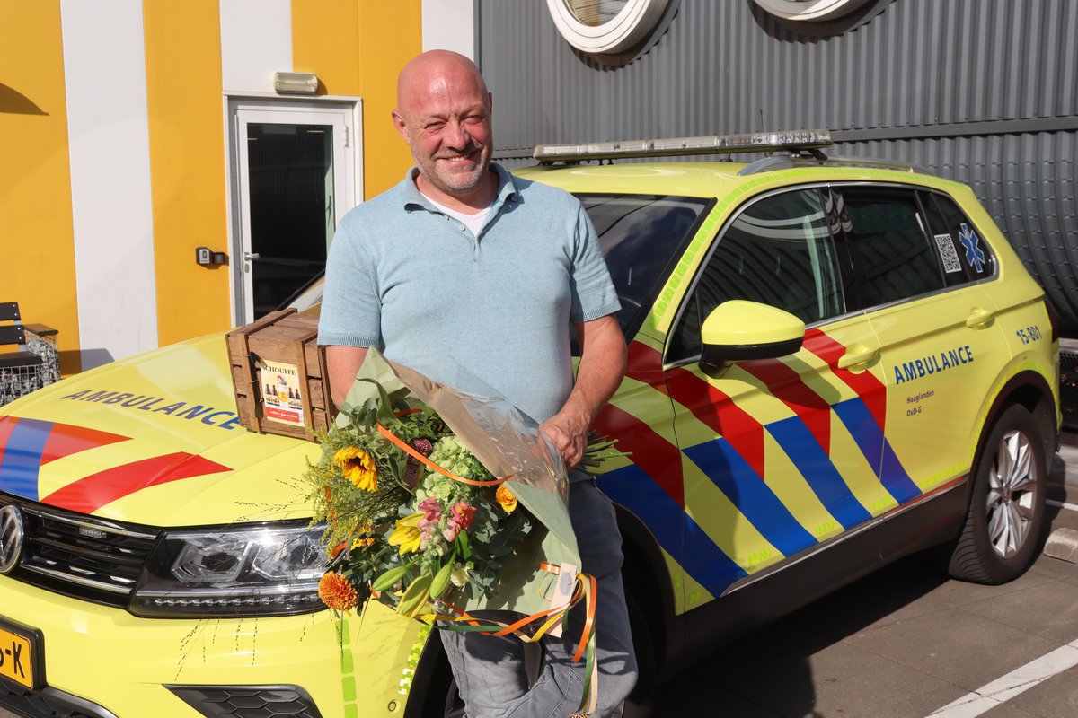 En altijd met heel veel plezier gedaan, dank voor de vele (groei)mogelijkheden! RT <a href="/GHOR_HGL/">GHOR Haaglanden</a>: Mark-Jan, bedankt voor de vele jaren inzet als OvDG en veel plezier in je nieuwe functie binnen de ambulancezorg!