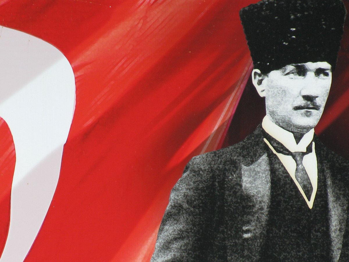 İrlanda olarak bağımsız bir Cumhuriyet olmanın değerini anlarız. Dost Türkiye Cumhuriyeti’nin 30 Ağustos Zafer Bayramı kutlu olsun! 🇹🇷🤝🇮🇪