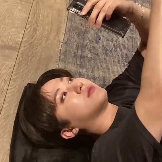 ㅤ
ㅤ 
            @ changbinfc.⠀⠀⠀
            moved from ryodni : ⠀ 
            restarting, not new to rp.
            like &amp; retweet to be mutuals.

ㅤ