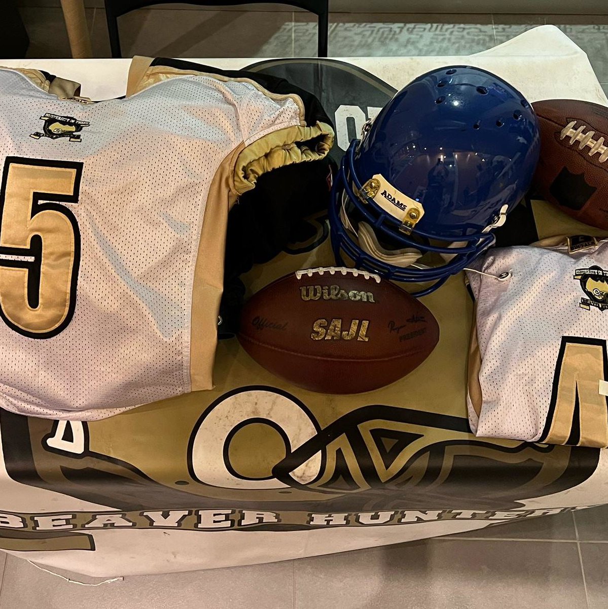 UTUFootball's tweet photo. Welcome to campus, new students!
We're at #StudyInTurku fair at ICT-City building. Come say hi and talk football with us!
@UniTurku @AboAkademi @TurkuAMK #utufootball #beaverball https://t.co/9tVl1VBBdk