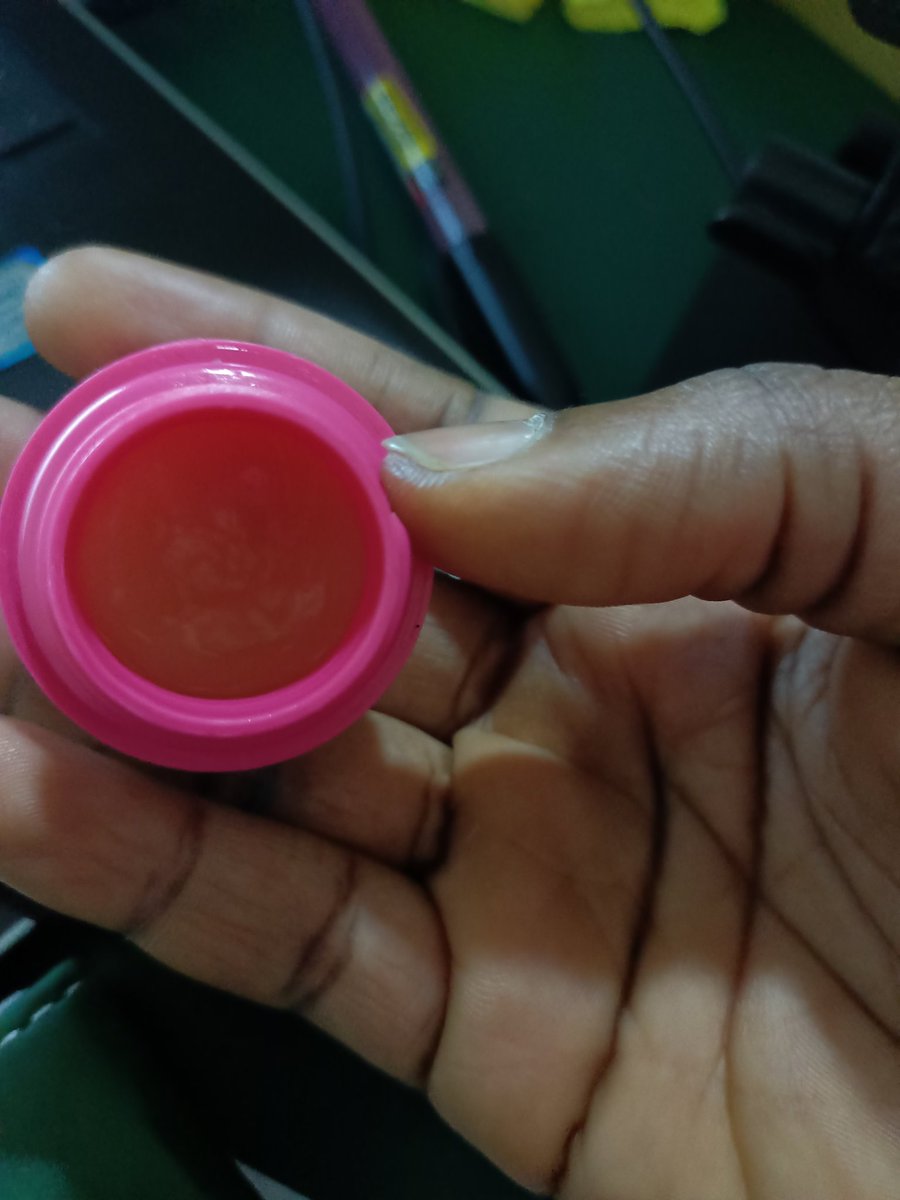 odebudo_o's tweet photo. @GirlTalkZA Tender Care Balm infused with Bee wax and Rose oil is my Lips and rash saver https://t.co/S3v92pEnbG