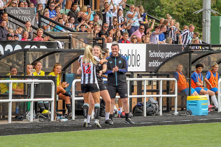 Becky Langley tweet media