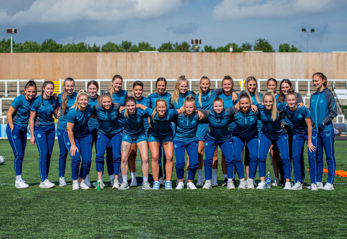 Becky Langley tweet media