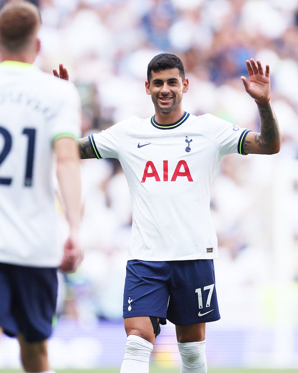 SpursOfficial's tweet image. Five more years of Cuti 🙌