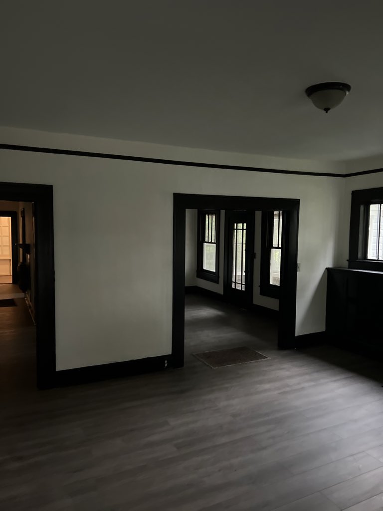 glennEmartin's tweet photo. Disruptive real estate. 
 
How it started. How it’s going. #DoGoodDoWell Learn how: https://t.co/Q2z3Ey22RU https://t.co/bJZQVVEdup