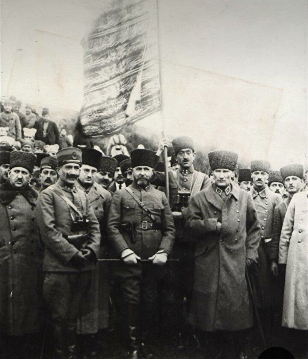 emrsrnli's tweet photo. #30AgustosZaferBayrami 
#MustafaKemalAtatürk https://t.co/lwx3BRGYJG