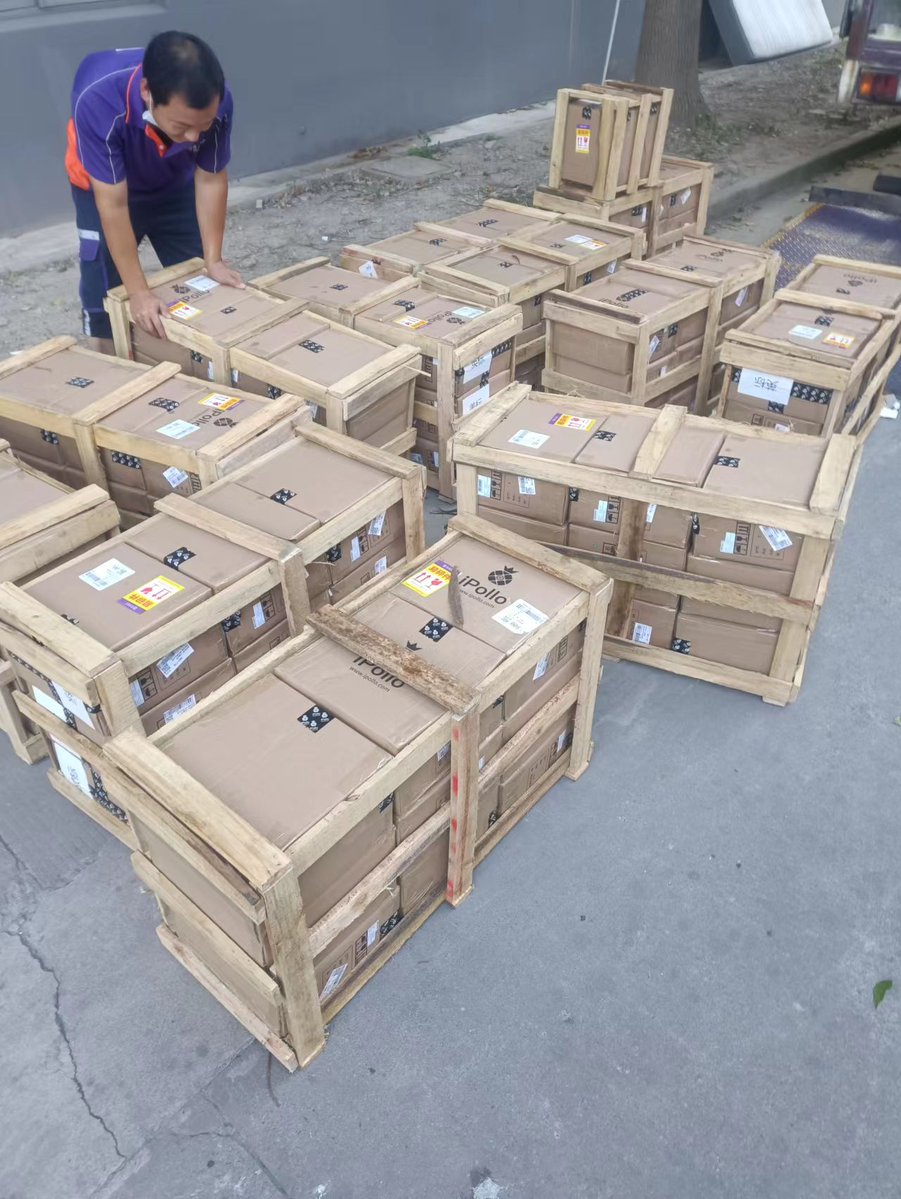 🚚【SHIPPING PHOTOS】

🍍#iPollo V1 Mini 300MH 240W 5.8G Wi-Fi
💰$2049
🔗Click here to order: bit.ly/3QeNo5r

😍#JASMINER X4-1U (520MH)
💰$3,699.00
🔗Click here to order: bit.ly/3wGKYVY

#JingleMining #ETH #Ethereum #ETC #Crypto #cryptocurrency #cryptotrading